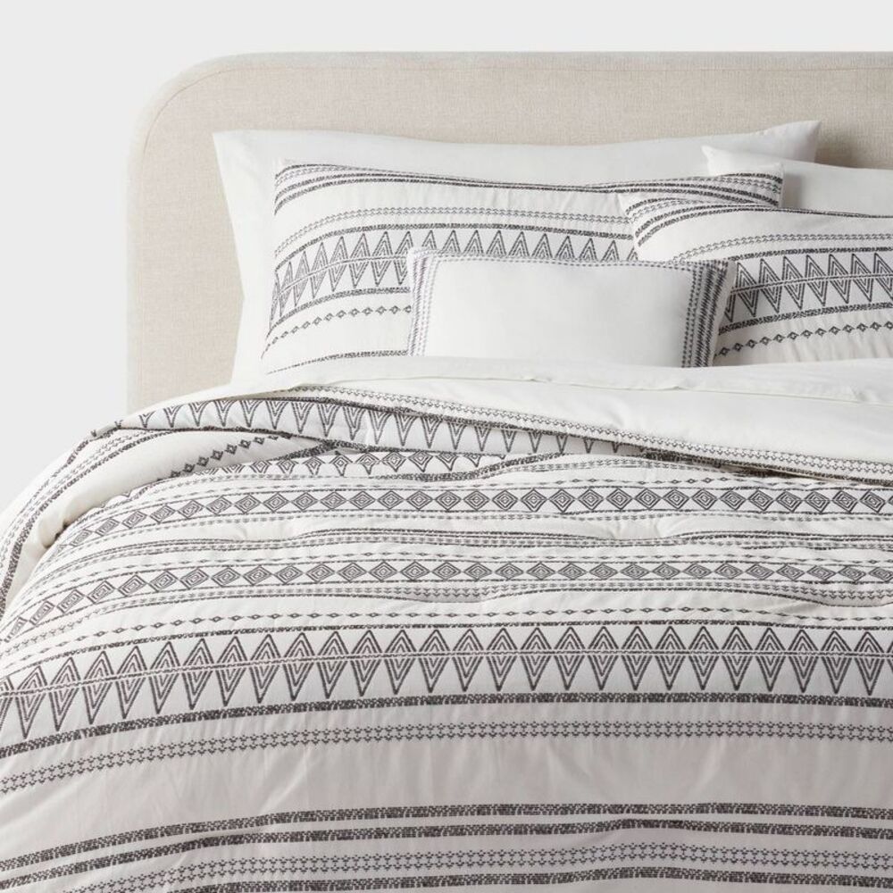 8pc Queen Woven Diamond Striped Comforter and Sheet Set - Threshold